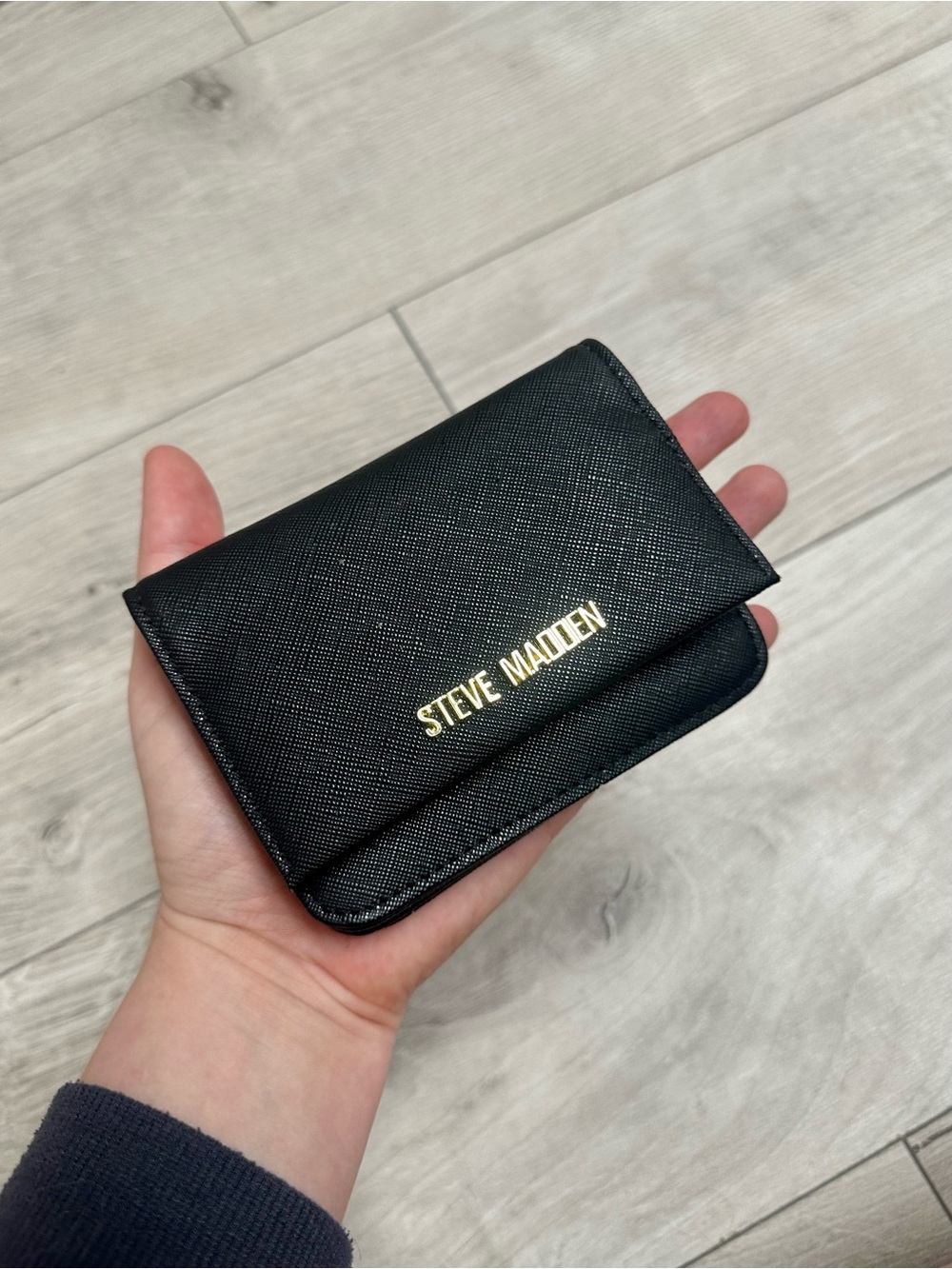 Steve Madden Btabi Black Textured Zip Wallet
